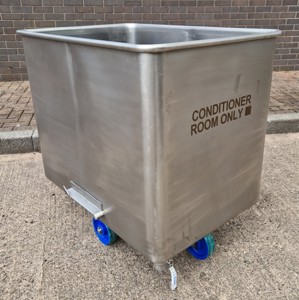 450 Litre Stainless Steel Tote Bin